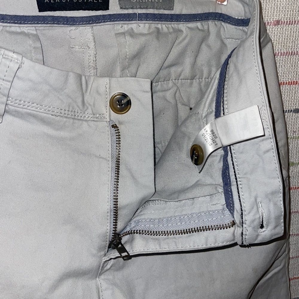 Aeropostale NWOT Skinny Straight Chino Pants - Picture 7 of 7